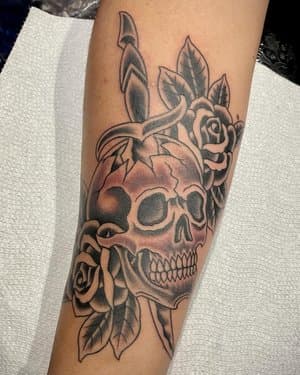 Flash tattoo piece by Mike Horman